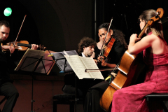 Korak u život Aljoša Jurinić